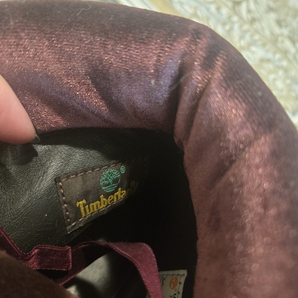 Maroon velvet timberlands - Picture 7 of 12